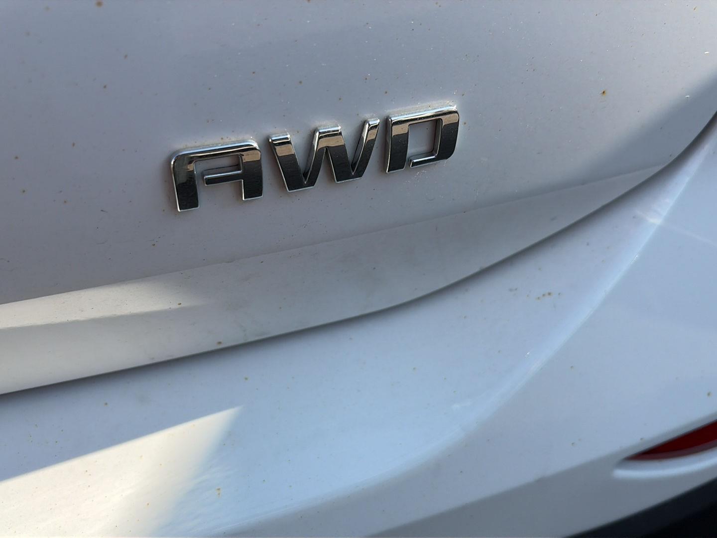 Used 2024 Summit White Chevrolet LS image 20