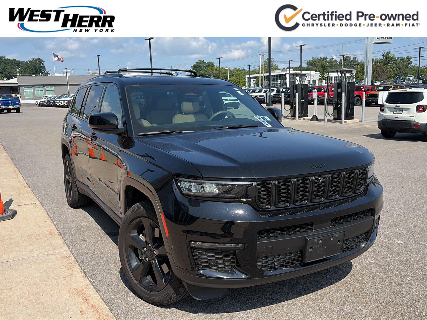 Diamond Black Crystal Pearlcoat 2023 Jeep Grand Cherokee L SUV / Crossover Four-Wheel Drive 8-Speed Automatic