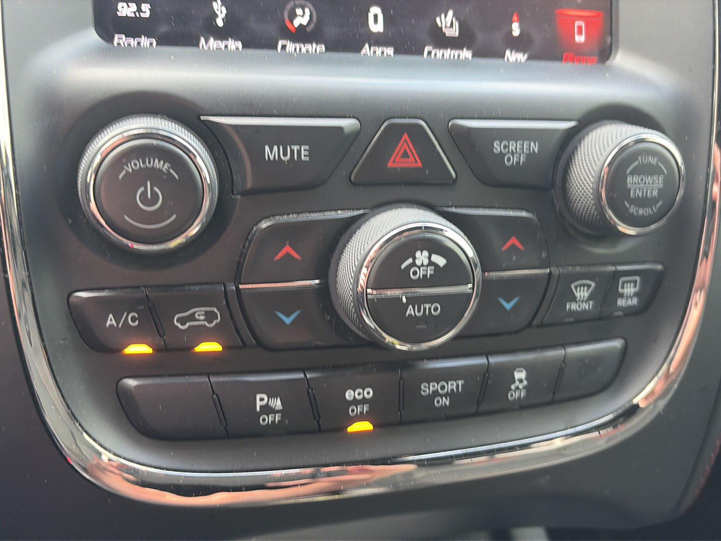 Used 2018 White Knuckle Clearcoat Dodge R/T image 15