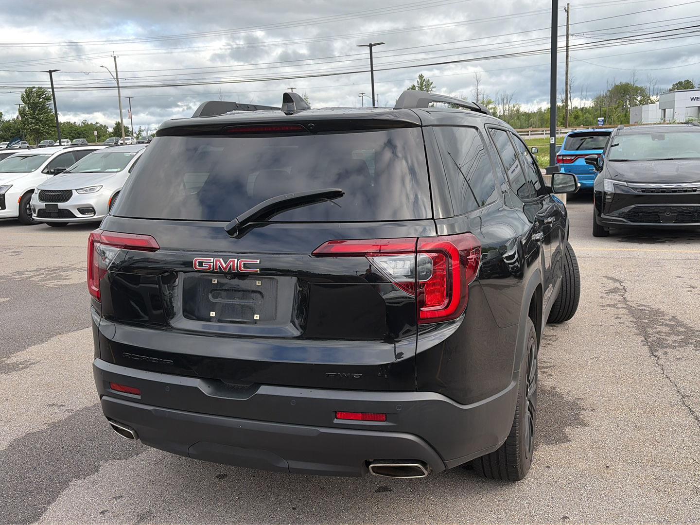 View vehicle photo 2