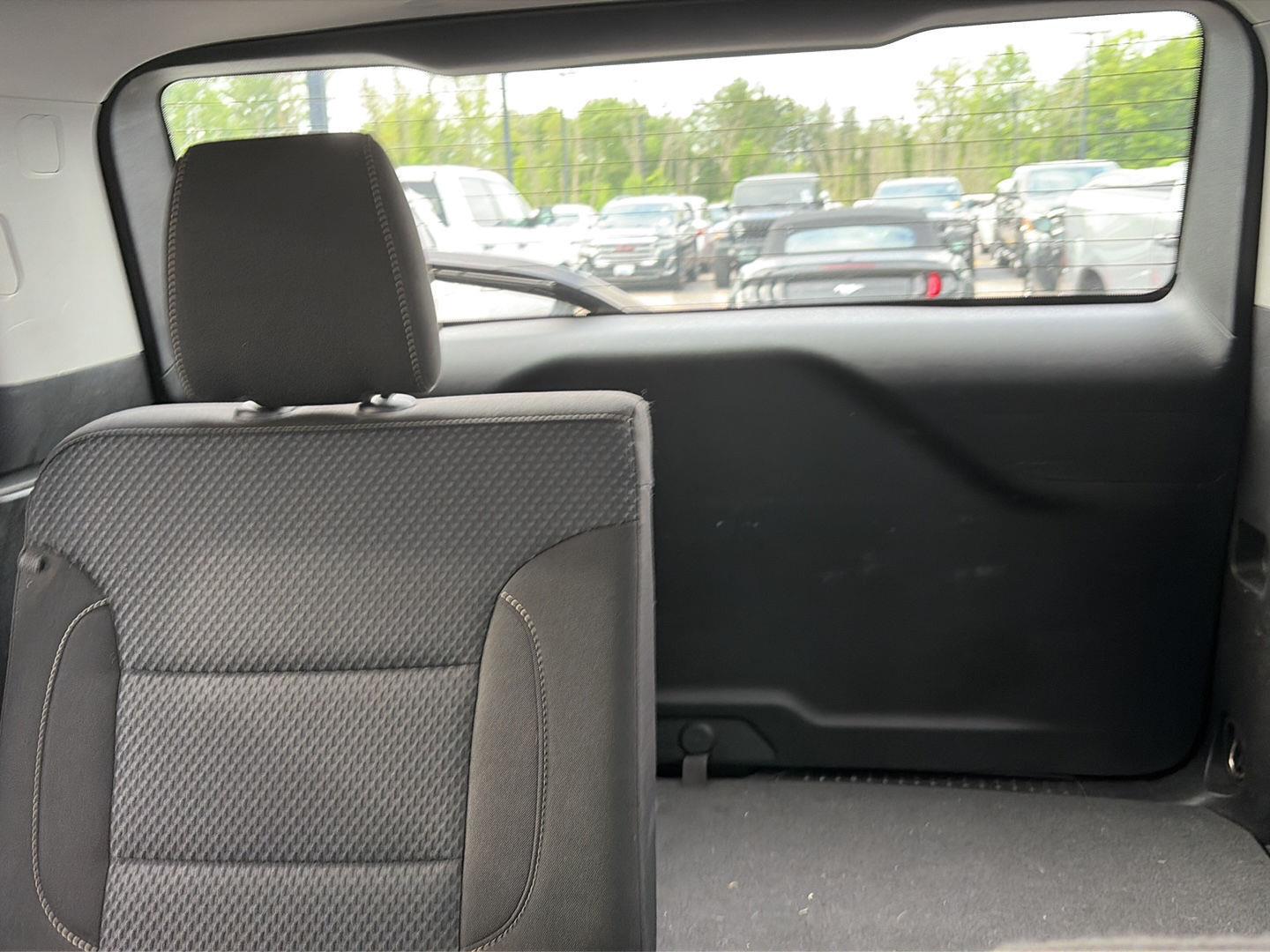 View vehicle photo 7