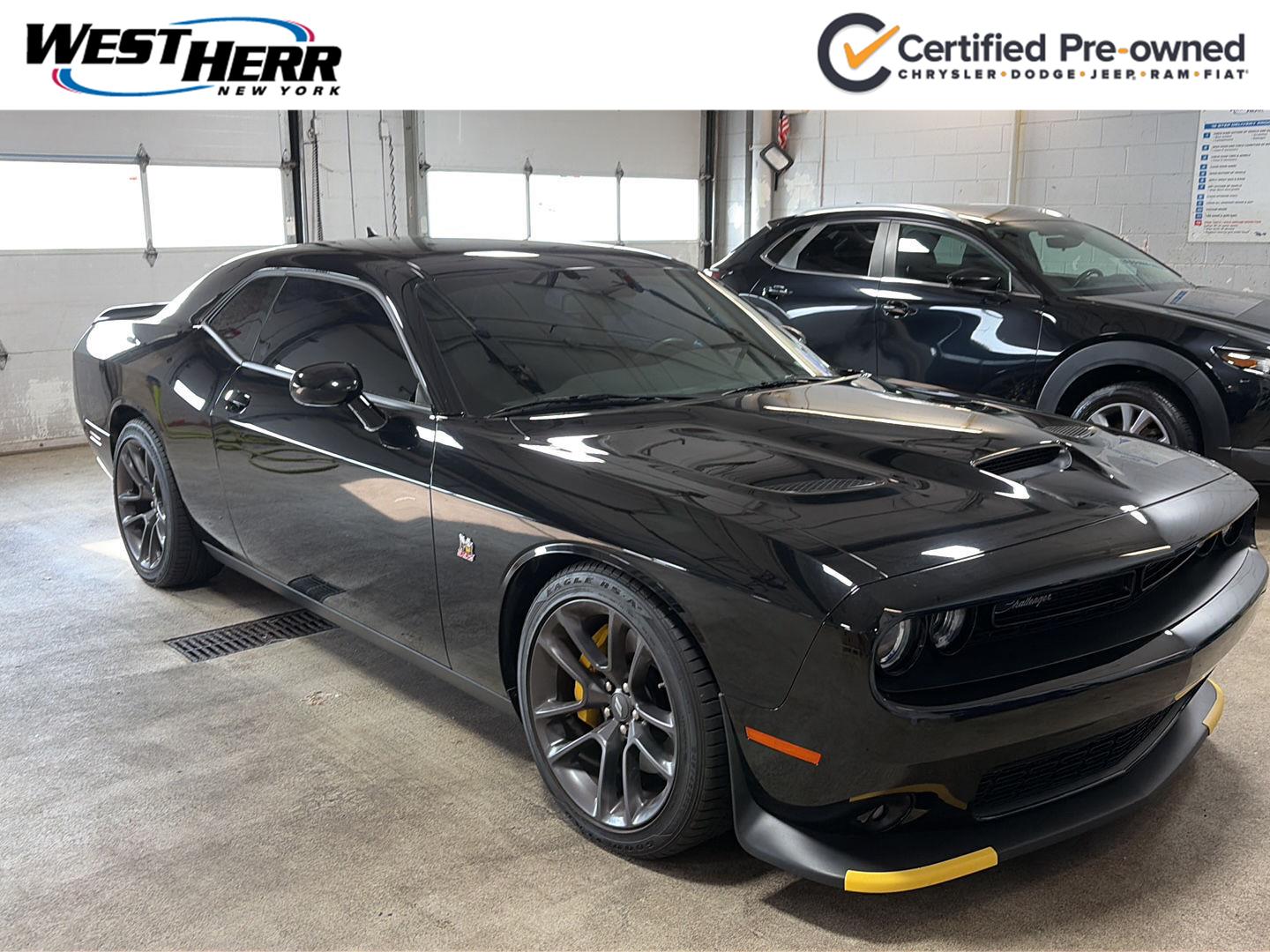  2022 Dodge Challenger R/T Scat Pack RWD   