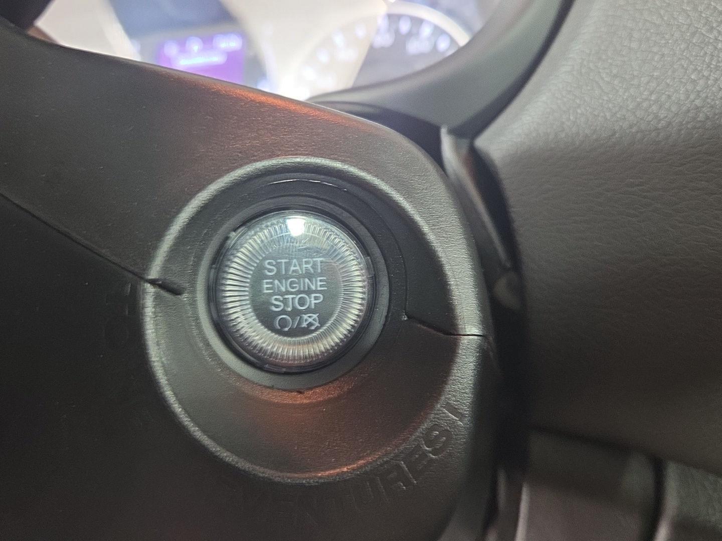 Certified Used 2023 Graphite Gray Jeep Latitude image 17