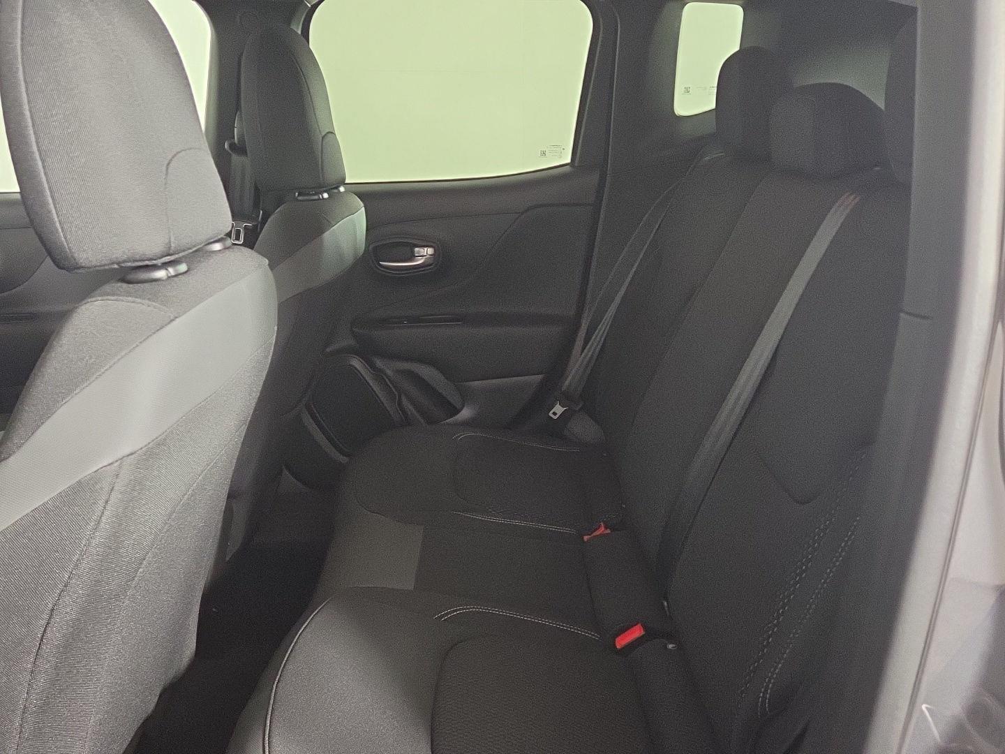 Certified Used 2023 Graphite Gray Jeep Latitude image 23