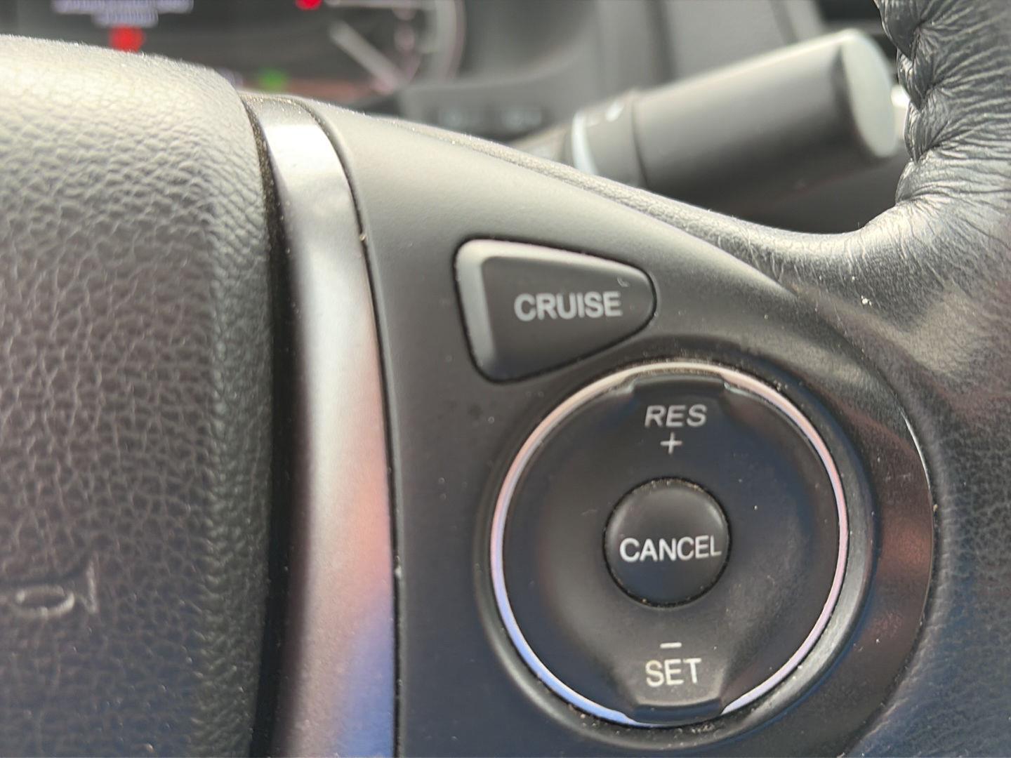 Used 2019 Lunar Silver Metallic Honda RTL image 16