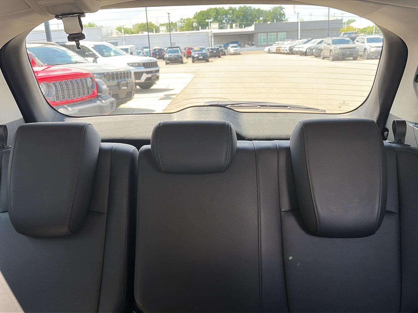 Used 2025  Honda EX-L image 7