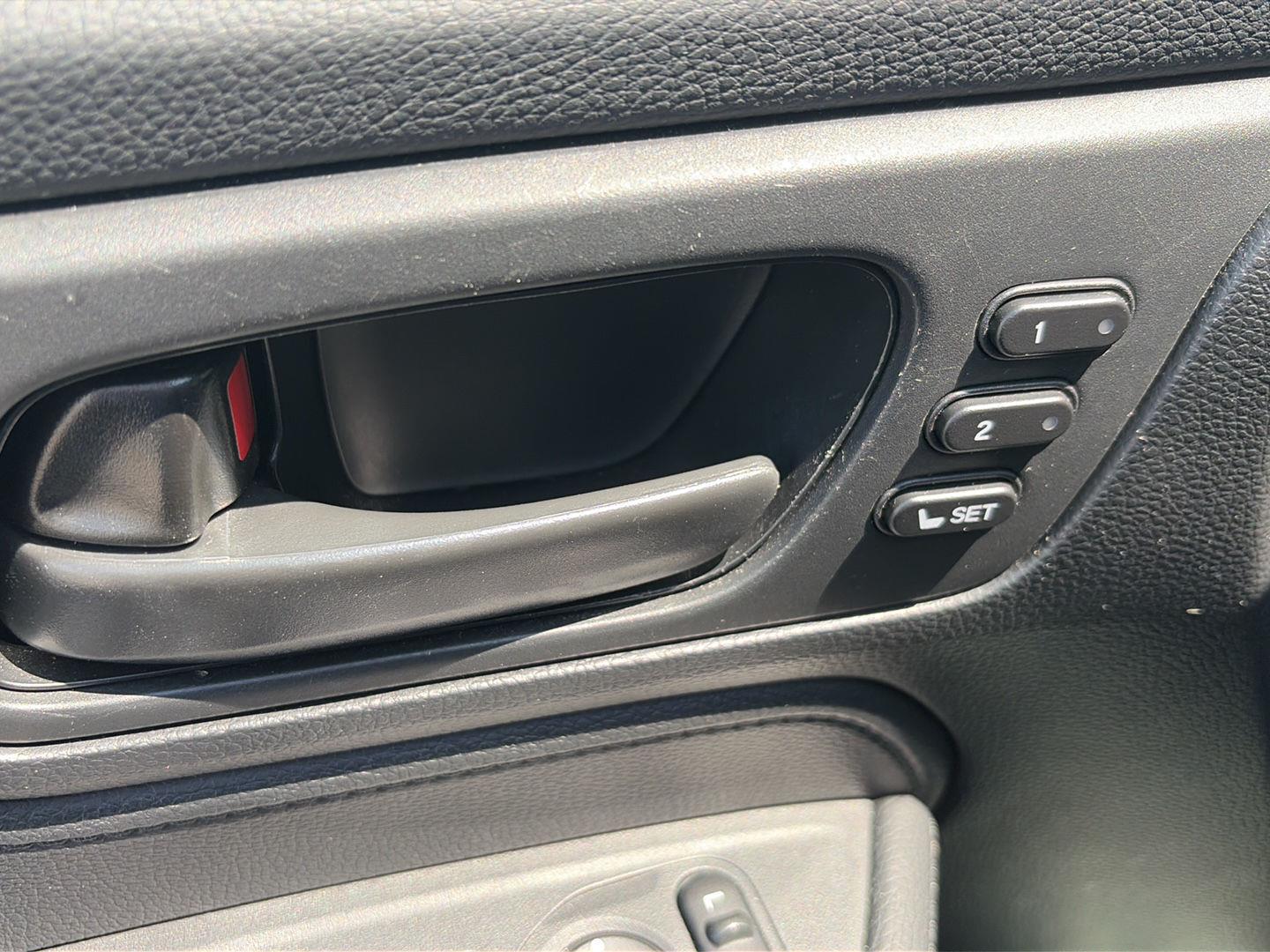 Used 2025  Honda EX-L image 8