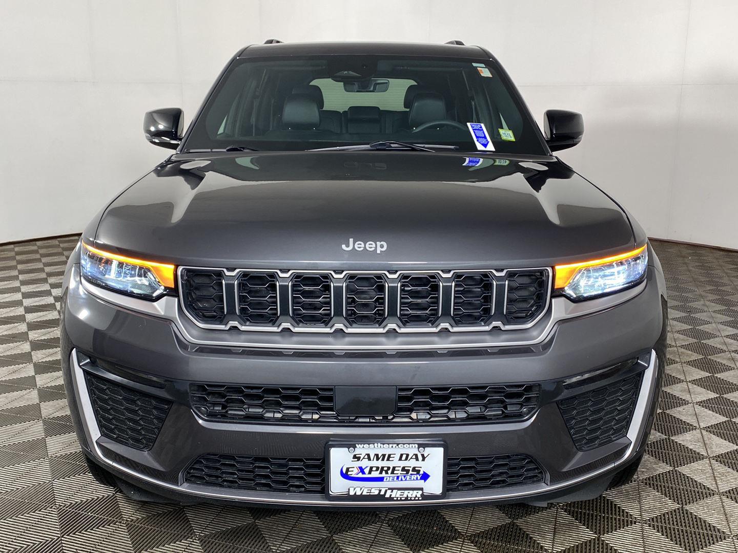 New 2026 Baltic Gray Metallic Clearcoat Jeep Limited image 7