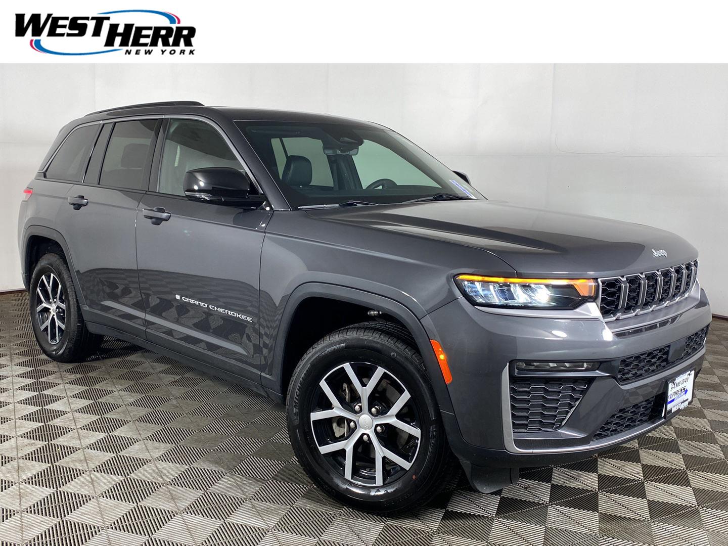 Baltic Gray Metallic Clearcoat 2026 Jeep Grand Cherokee SUV / Crossover Four-Wheel Drive 8-Speed Automatic