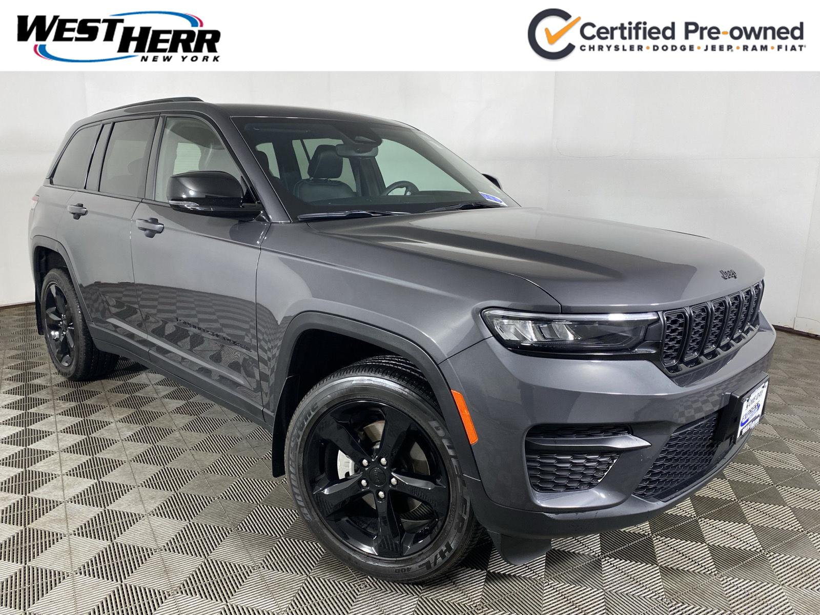 Baltic Gray Metallic Clearcoat 2024 Jeep Grand Cherokee SUV / Crossover Four-Wheel Drive 8-Speed Automatic