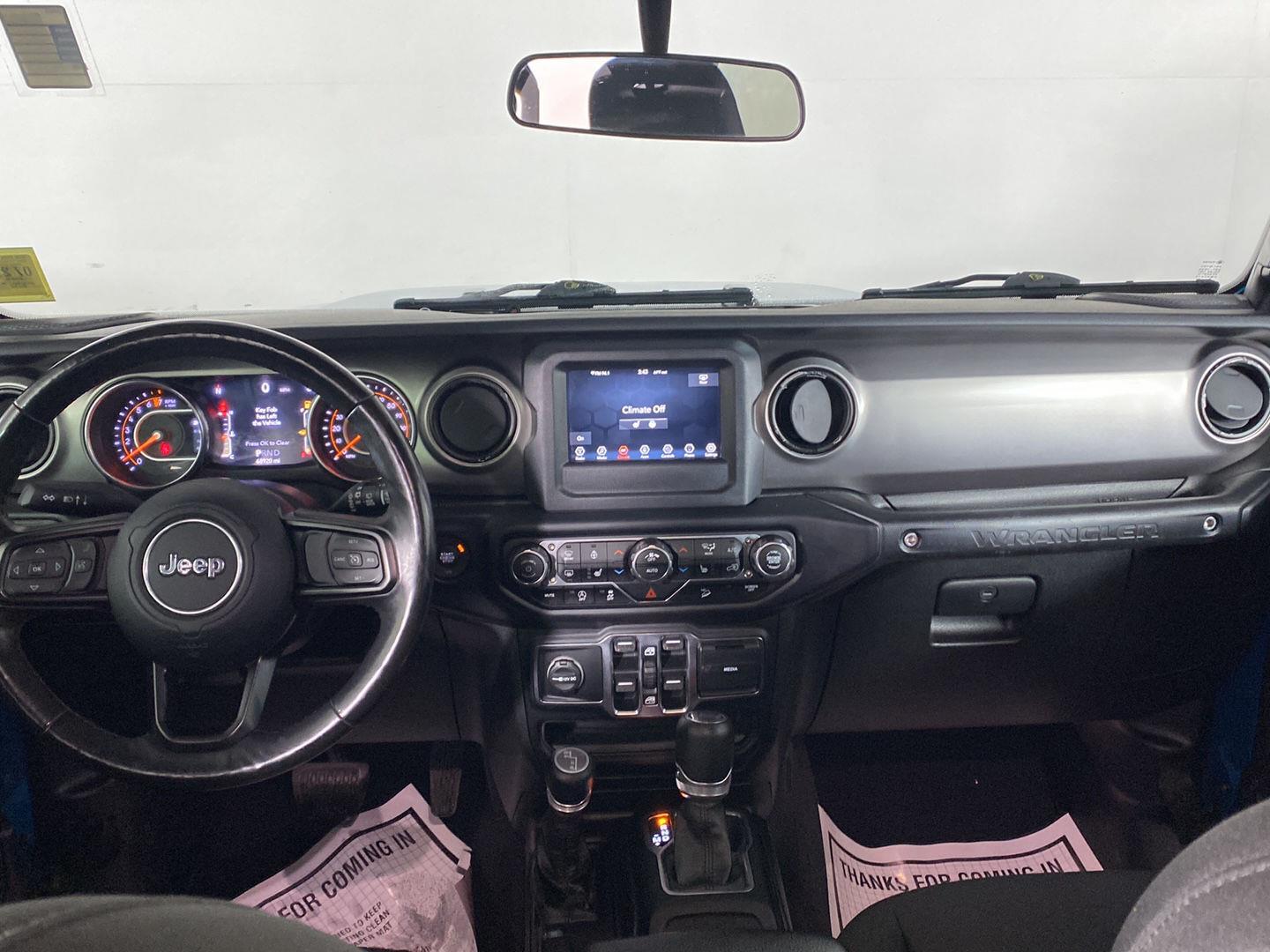Used 2019 Bikini Pearlcoat Jeep Sport S image 23