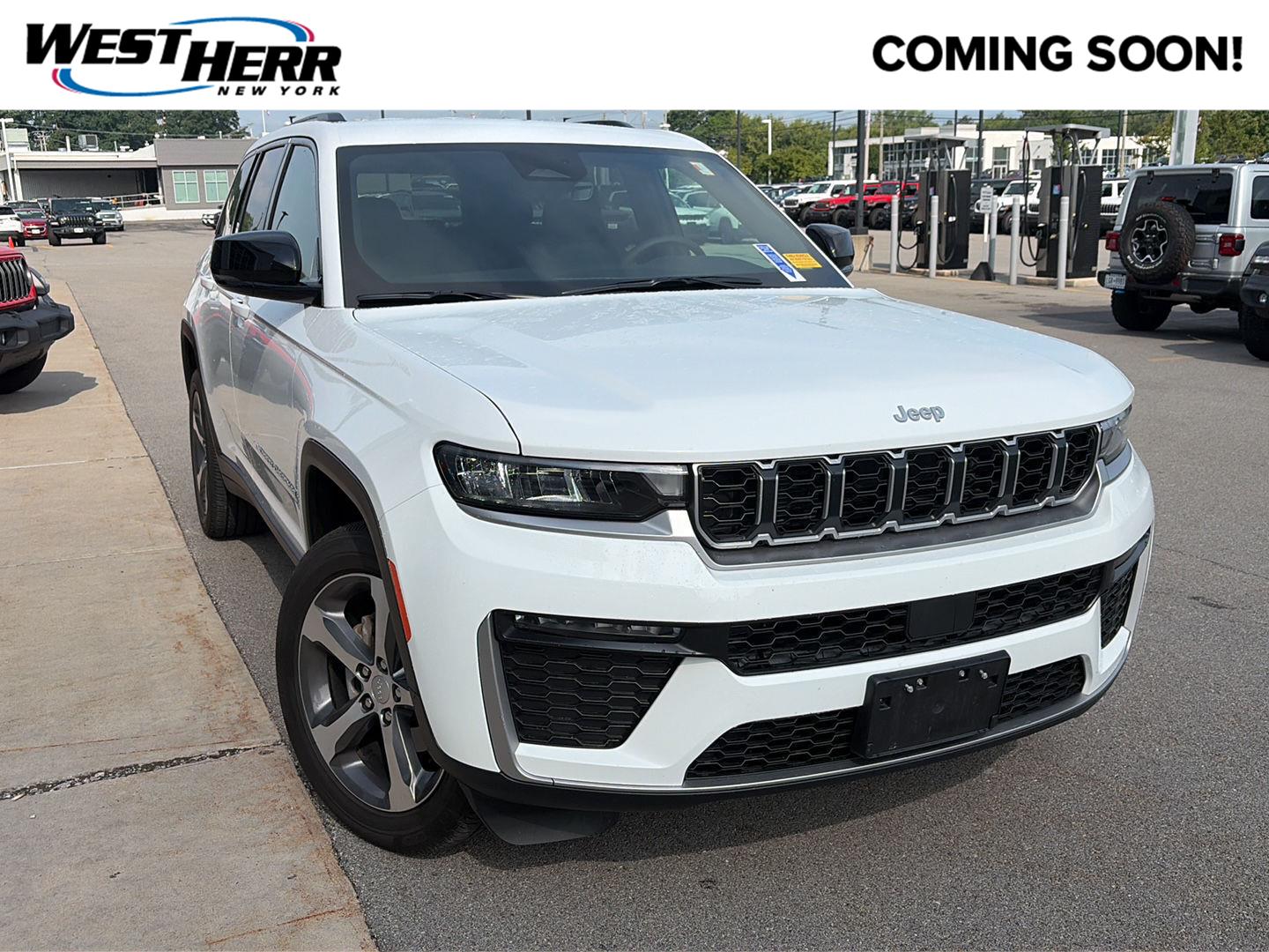 Bright White Clearcoat 2026 Jeep Grand Cherokee SUV / Crossover Four-Wheel Drive 8-Speed Automatic