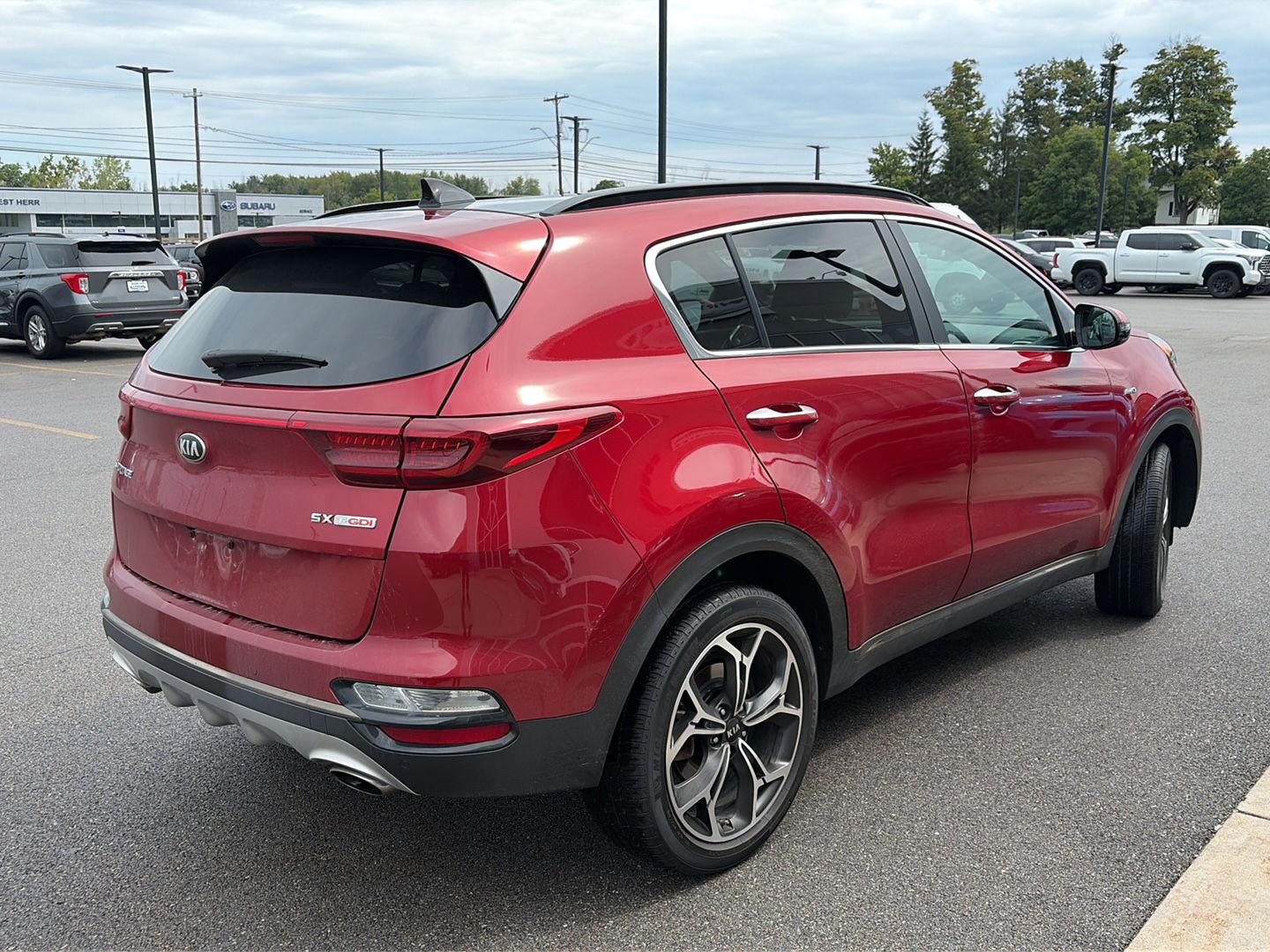 Used 2021 Hyper Red Kia SX Turbo image 2