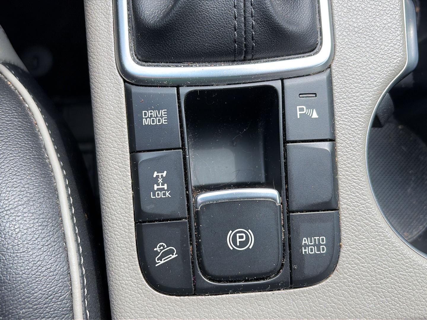 Used 2021 Hyper Red Kia SX Turbo image 17