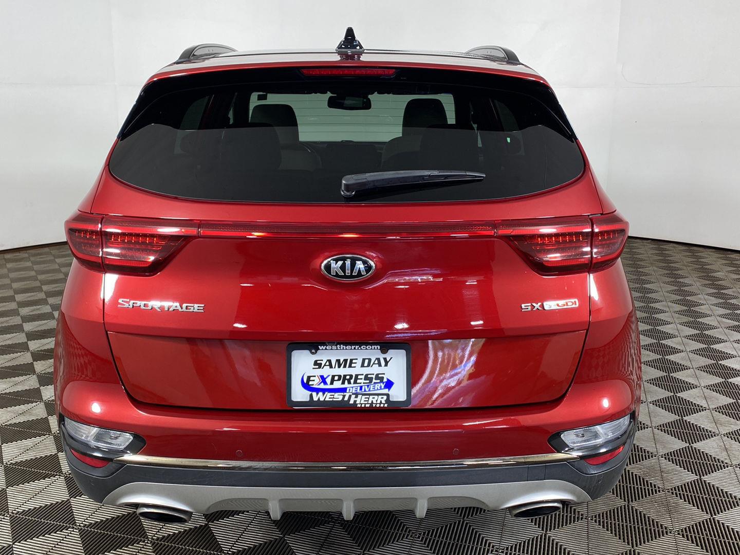 Used 2021 Hyper Red Kia SX Turbo image 3
