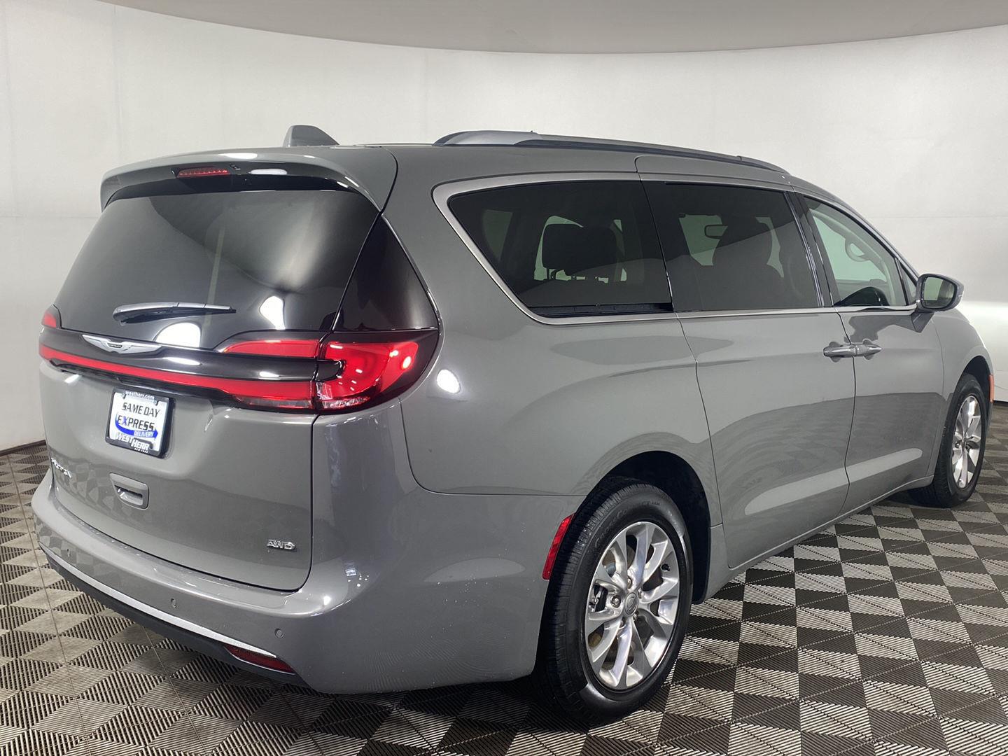 Certified Used 2021 Ceramic Gray Clearcoat Chrysler Touring L AWD image 3