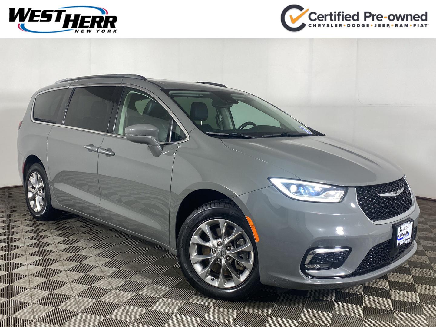  2021 Chrysler Pacifica Touring L AWD   