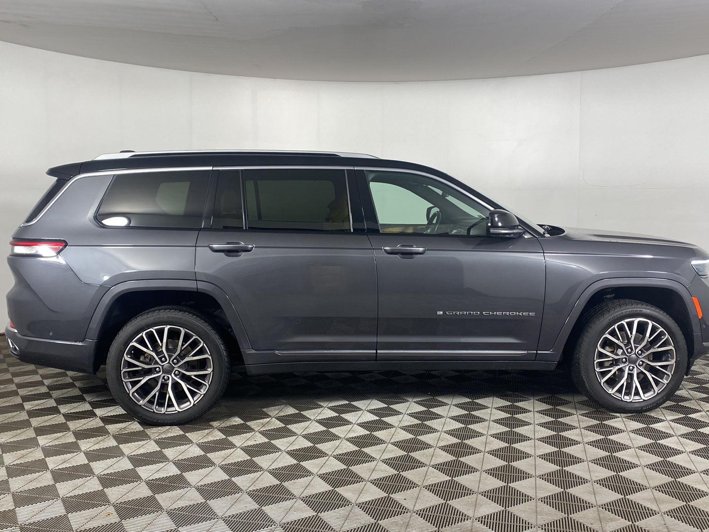 Used 2021 Baltic Gray Metallic Clearcoat Jeep Summit Reserve image 5