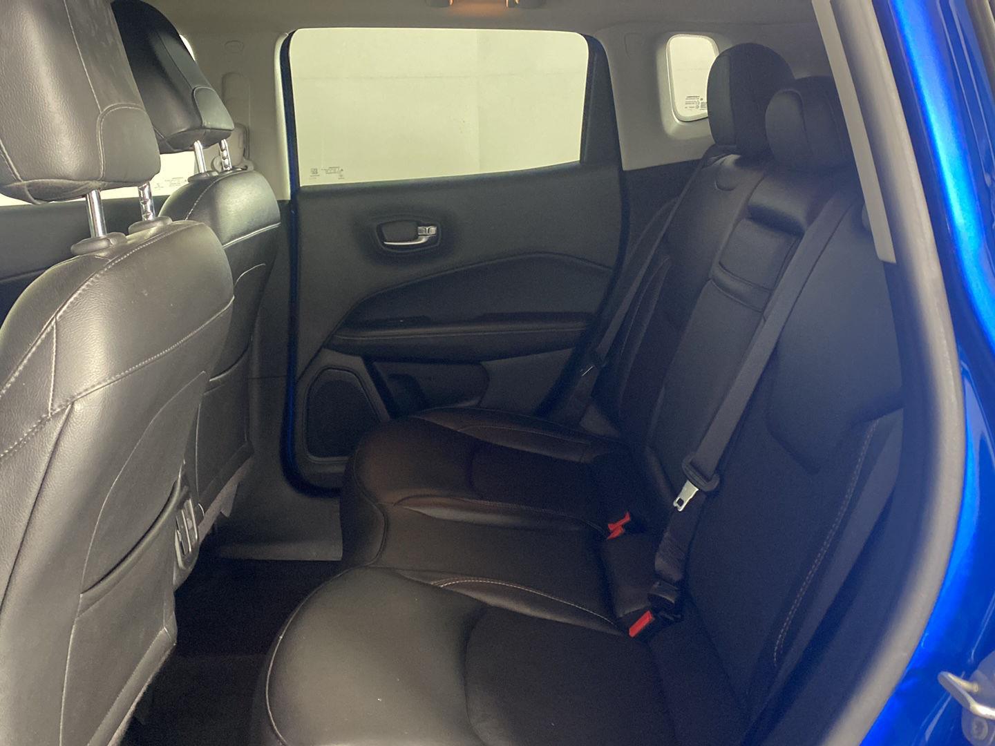 Certified Used 2020 Laser Blue Pearlcoat Jeep Latitude image 22