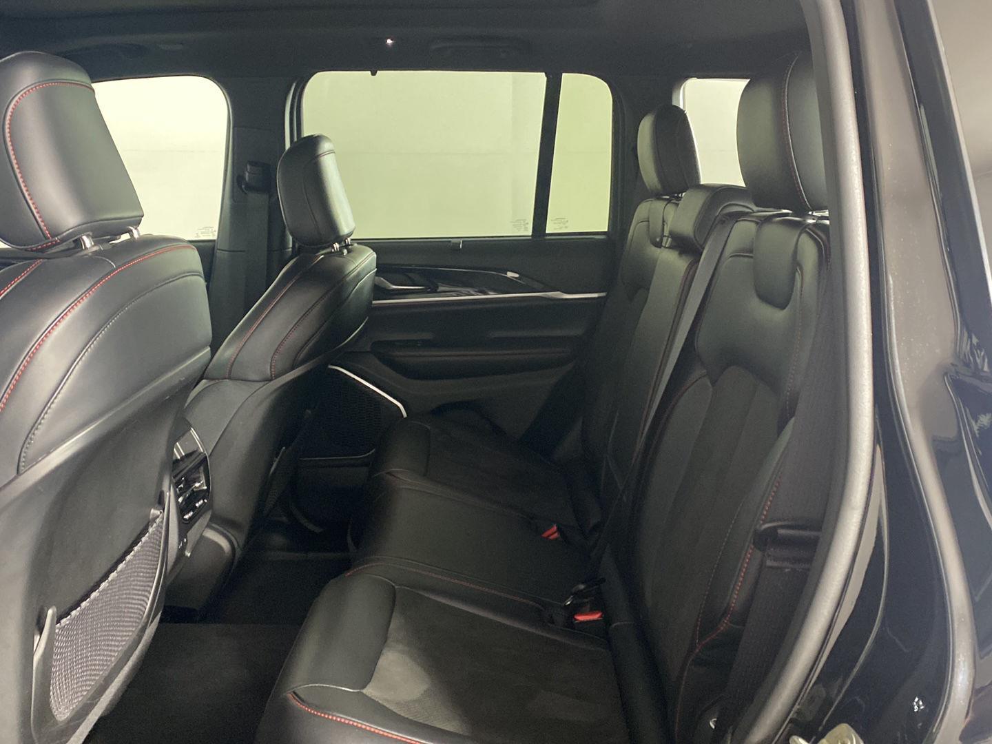 Certified Used 2022 Diamond Black Crystal Pearlcoat Jeep Trailhawk image 20