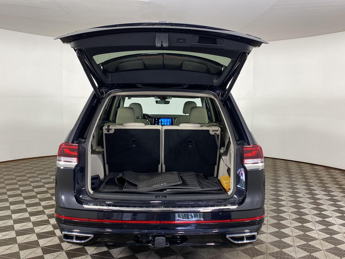 Used 2024 Deep Black Pearl Volkswagen 2.0T SEL Premium R-Line image 28