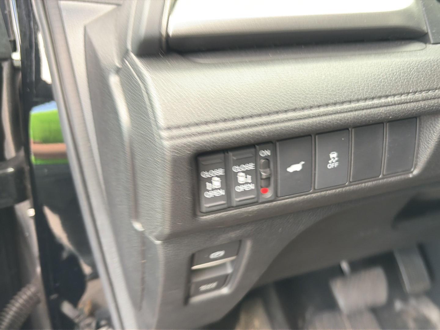 Used 2025  Honda EX-L image 10