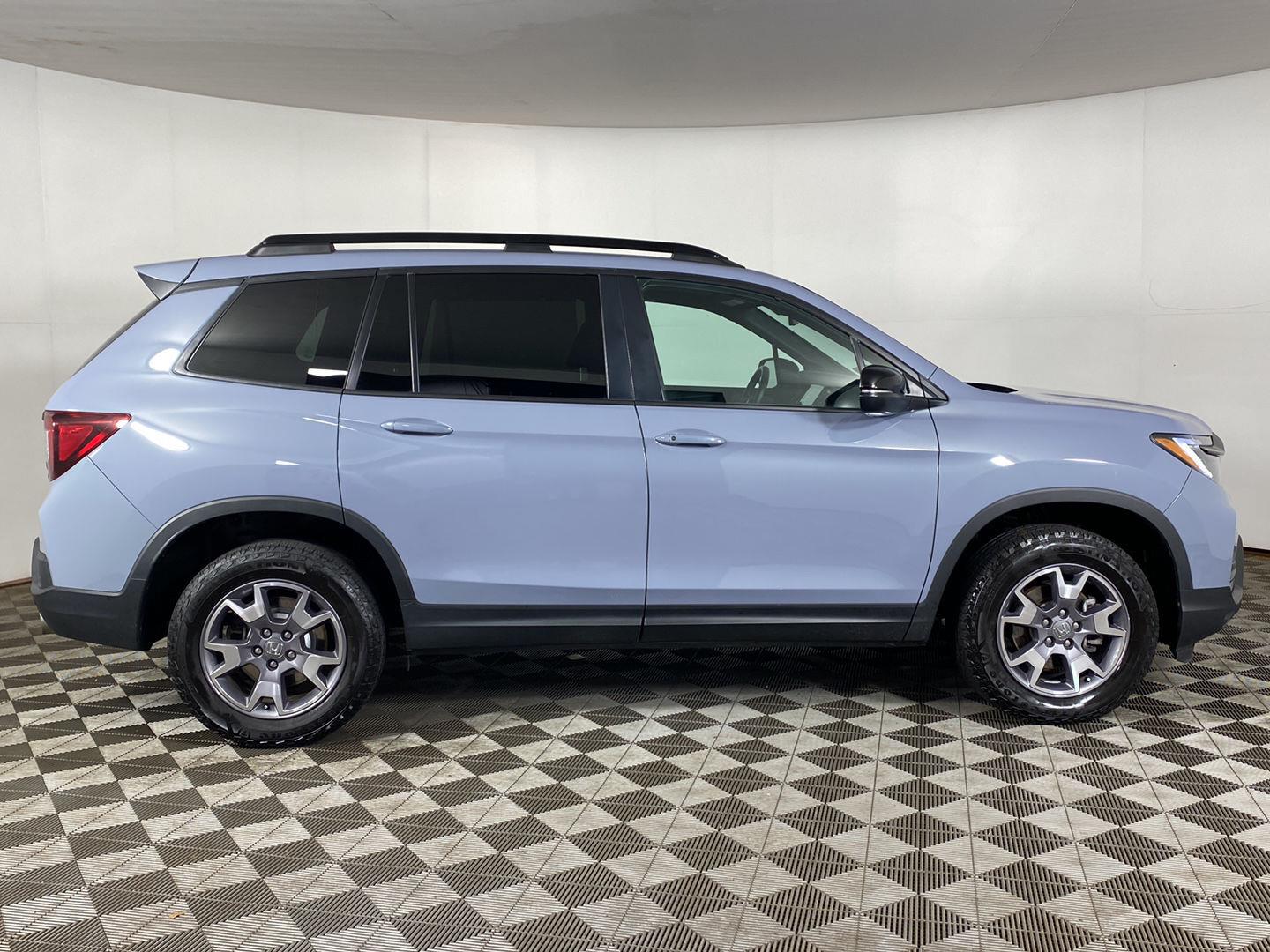 Used 2023 Sonic Gray Pearl Honda TrailSport image 5