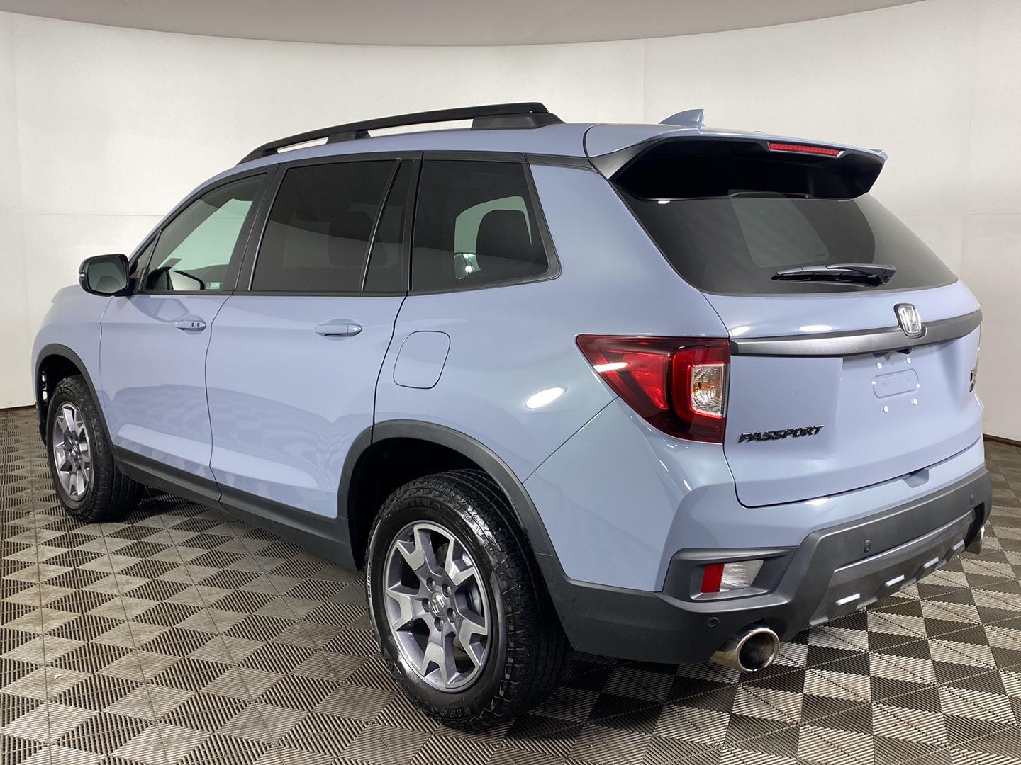 Used 2023 Sonic Gray Pearl Honda TrailSport image 4