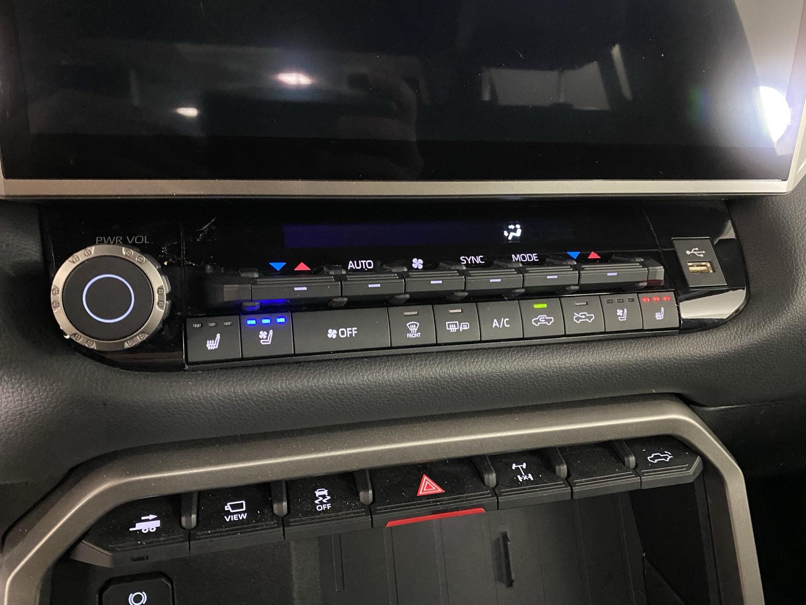 Used 2025 Terra Toyota Limited image 11