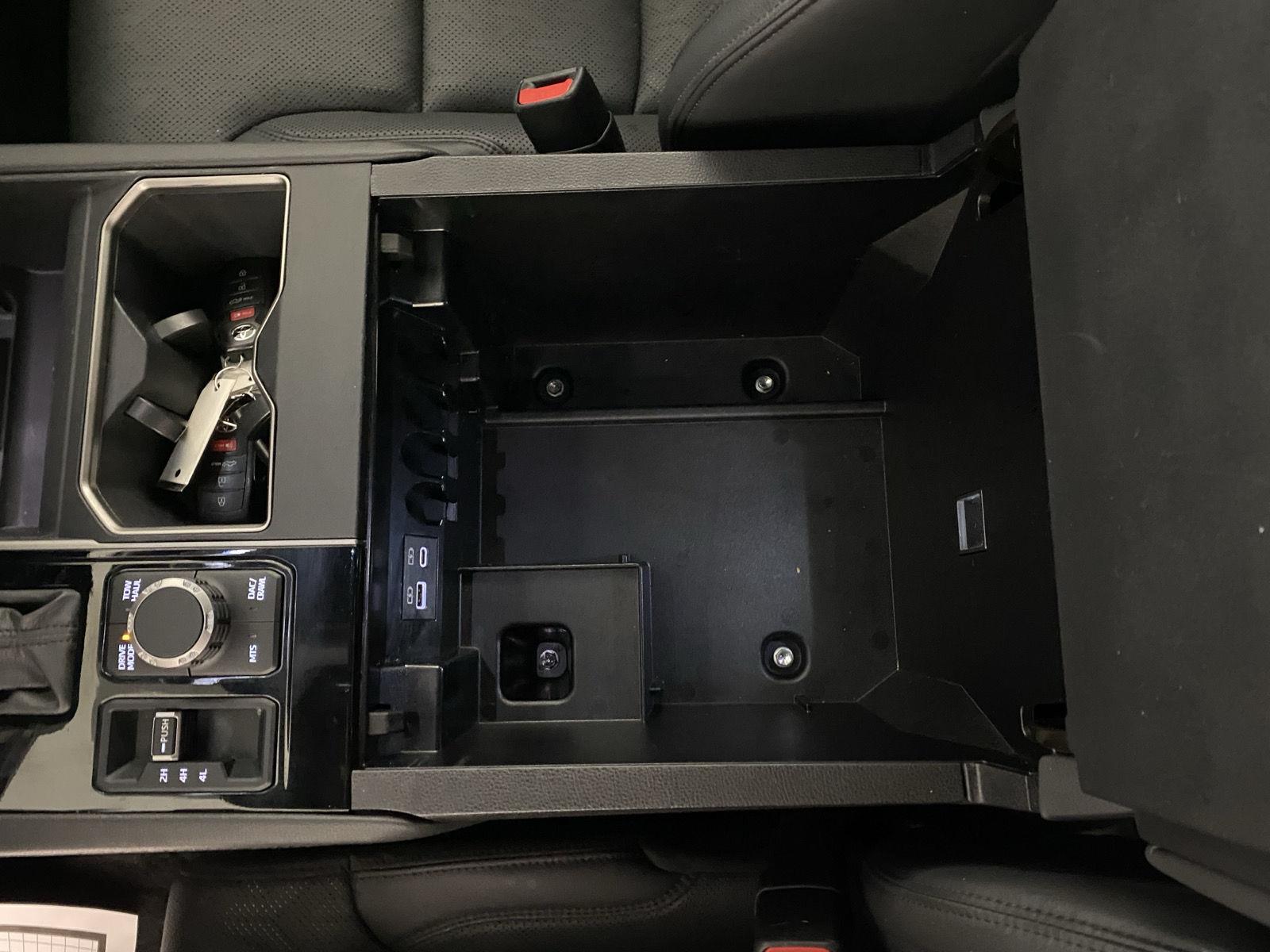 Used 2025 Terra Toyota Limited image 16