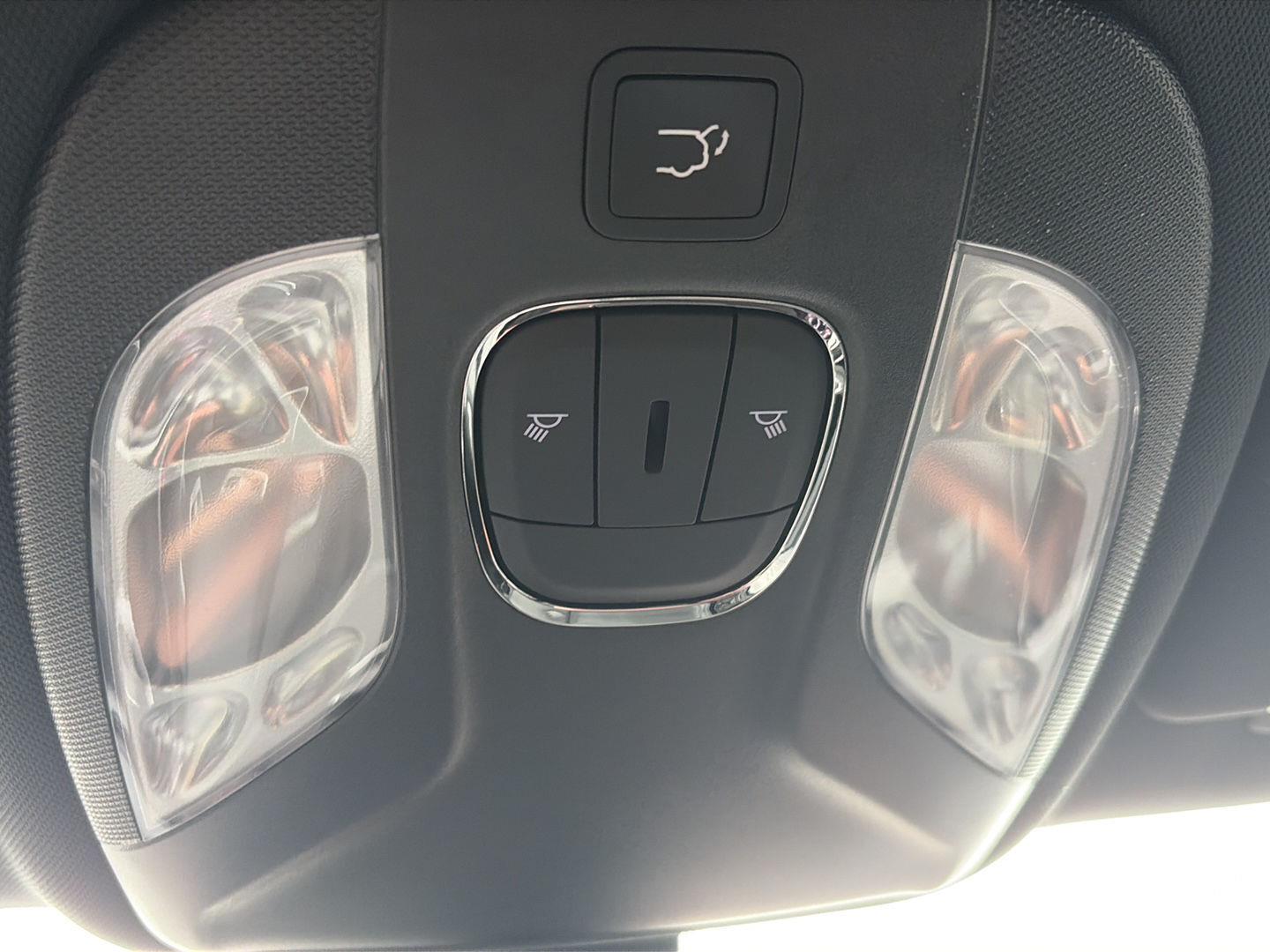 Used 2026 Joose Jeep Limited Altitude image 17