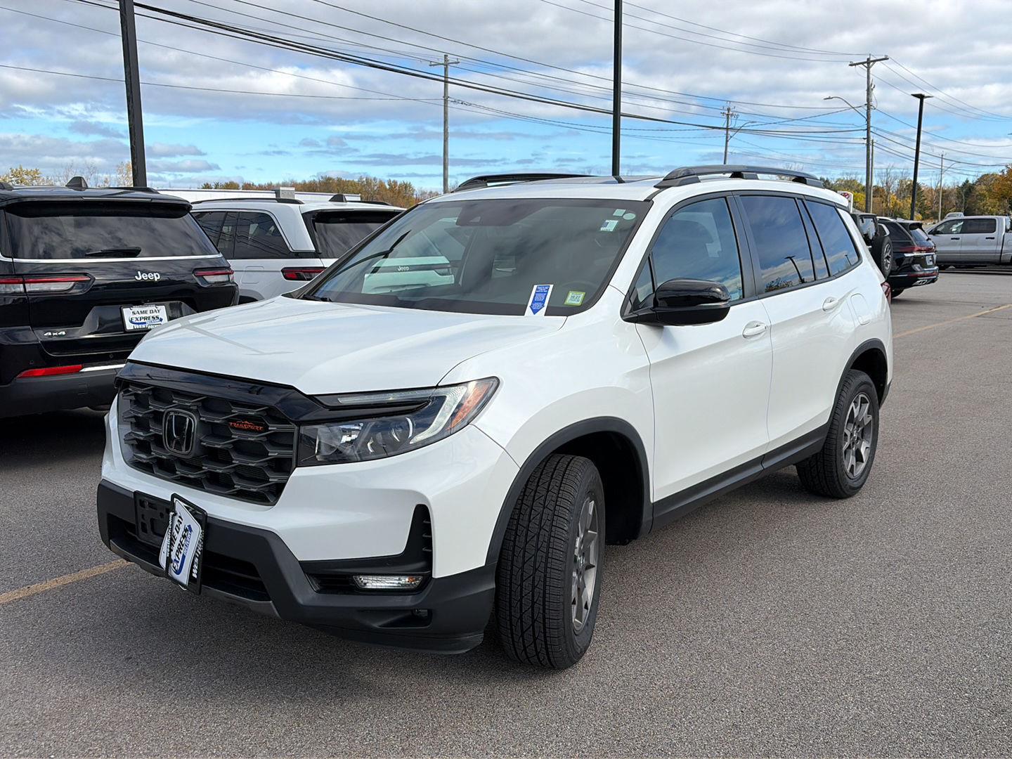 Used 2022 Platinum White Pearl Honda TrailSport image 4
