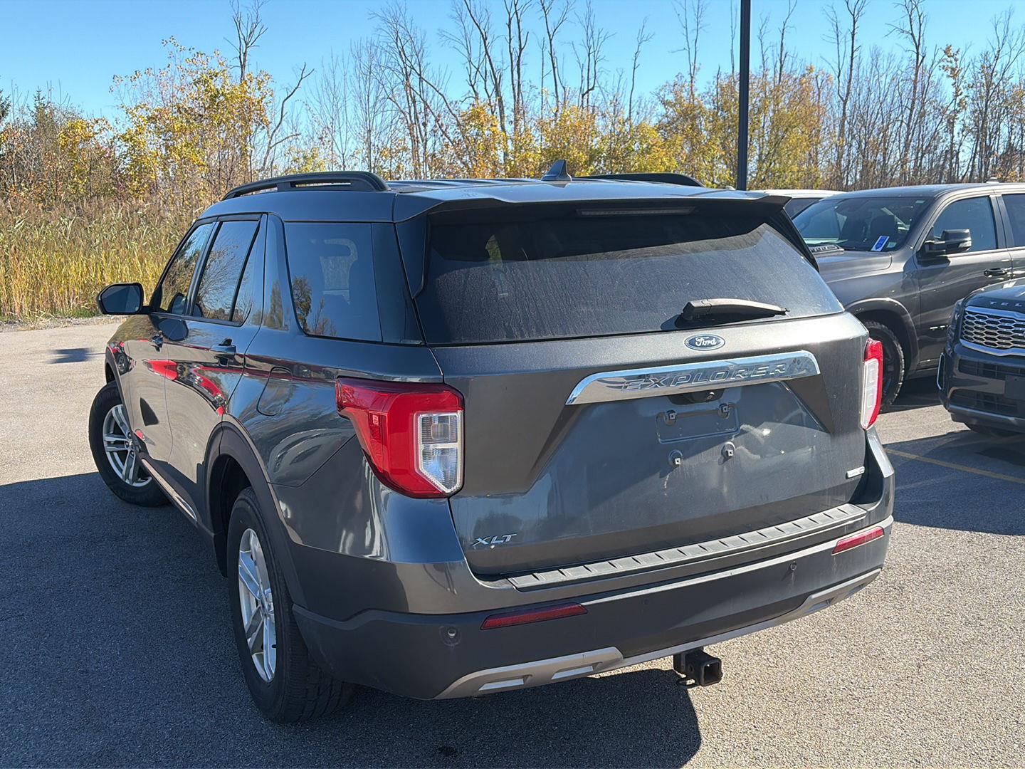 Used 2020 Magnetic Ford XLT image 3