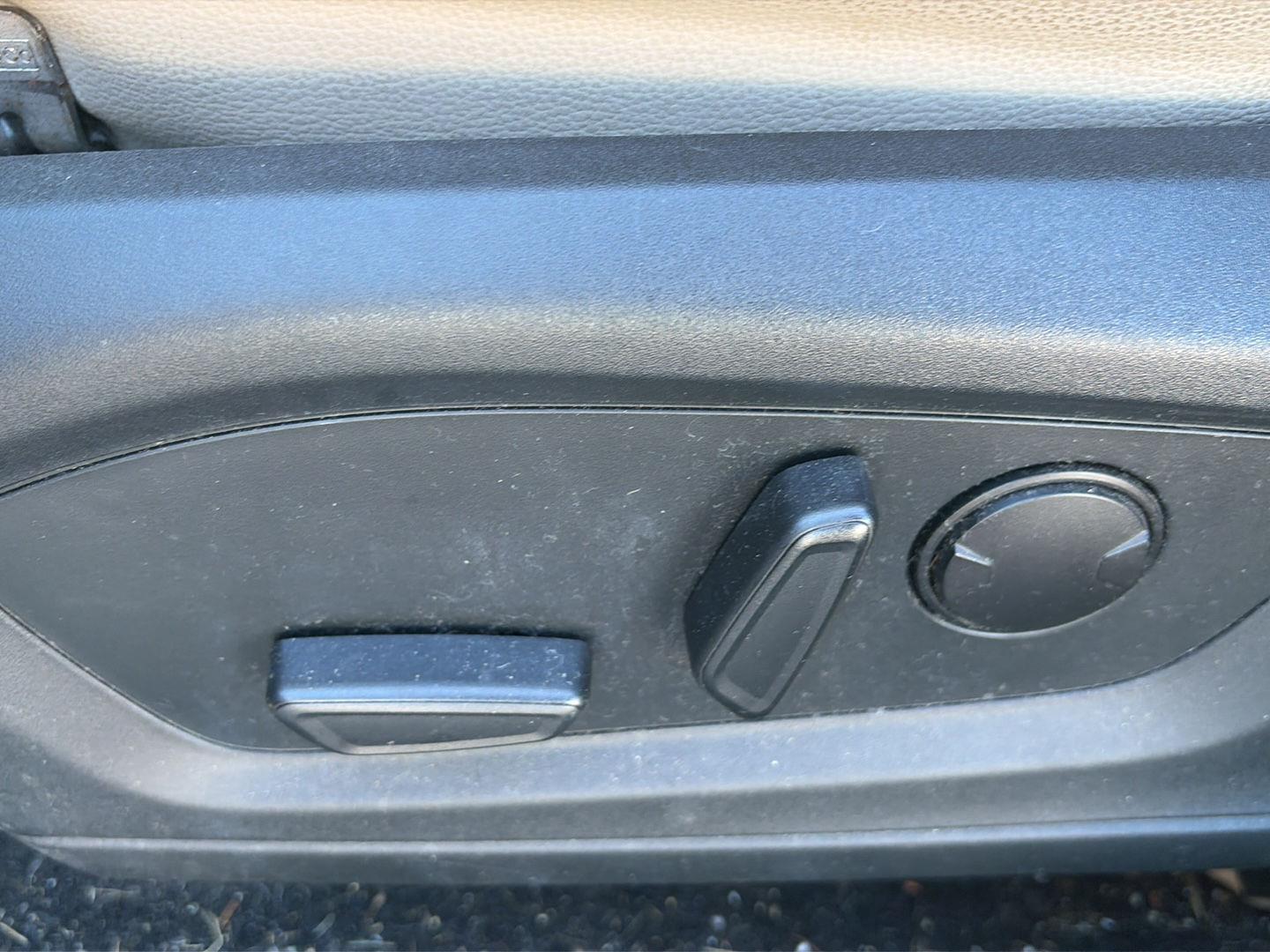 Used 2020 Magnetic Ford XLT image 10
