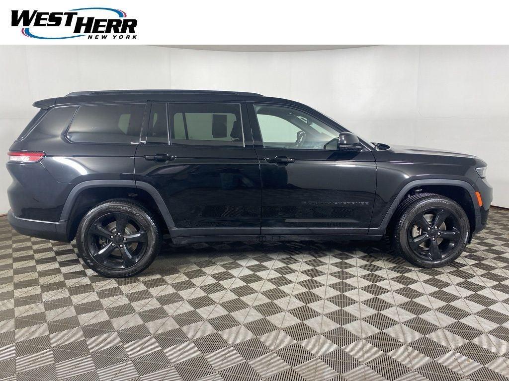 Used 2023 Diamond Black Crystal Pearlcoa Jeep Altitude image 56