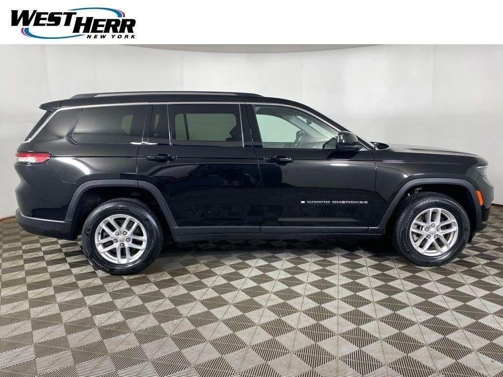 Certified Used 2024 Diamond Black Crystal Pearlcoa Jeep Laredo image 24