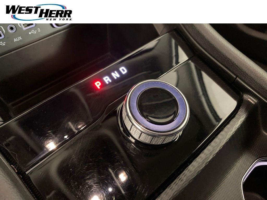 Certified Used 2024 Diamond Black Crystal Pearlcoa Jeep Laredo image 36
