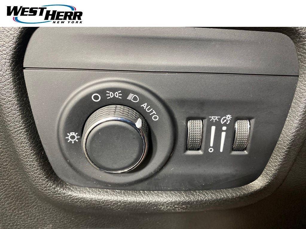 Certified Used 2024 Diamond Black Crystal Pearlcoa Jeep Laredo image 42