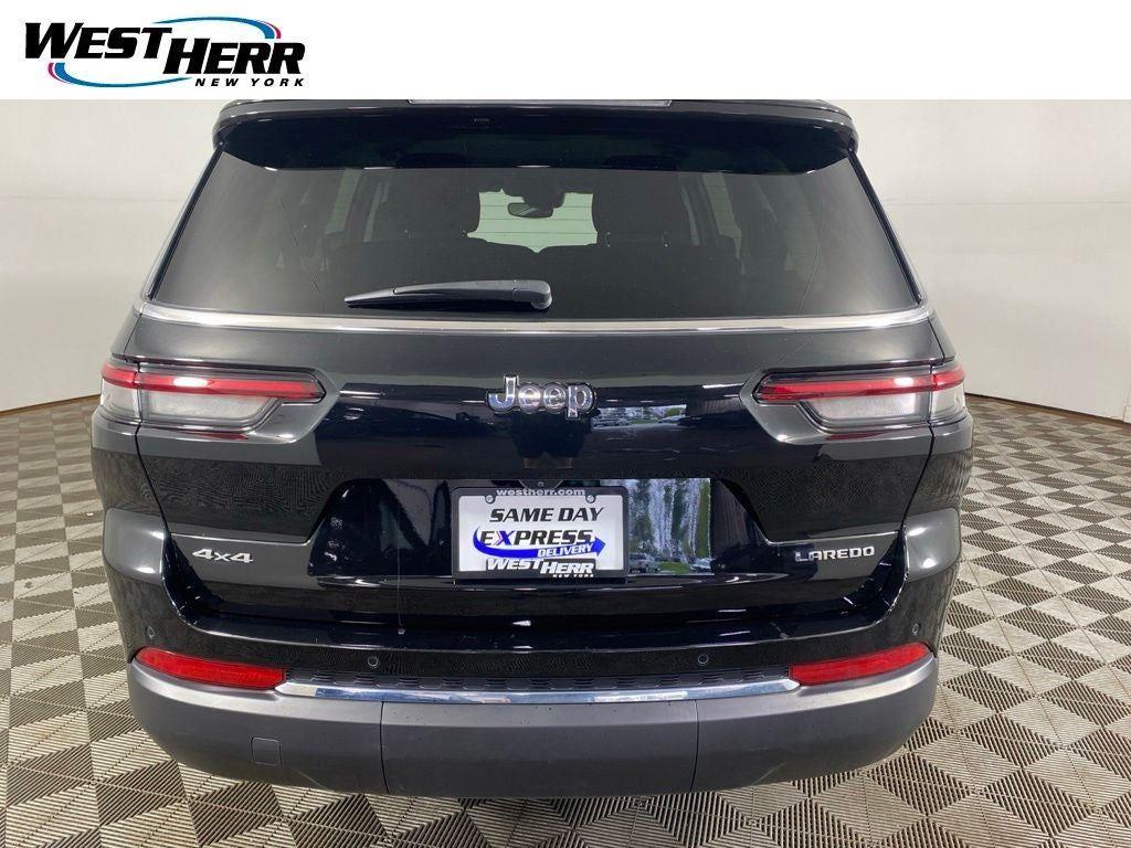 Certified Used 2024 Diamond Black Crystal Pearlcoa Jeep Laredo image 50