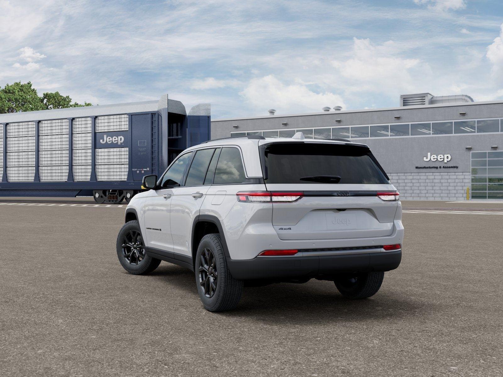 New 2026 Bright White Clear-Coat Exterior Paint Jeep GRAND CHEROKEE LAREDO ALTITUDE image 81