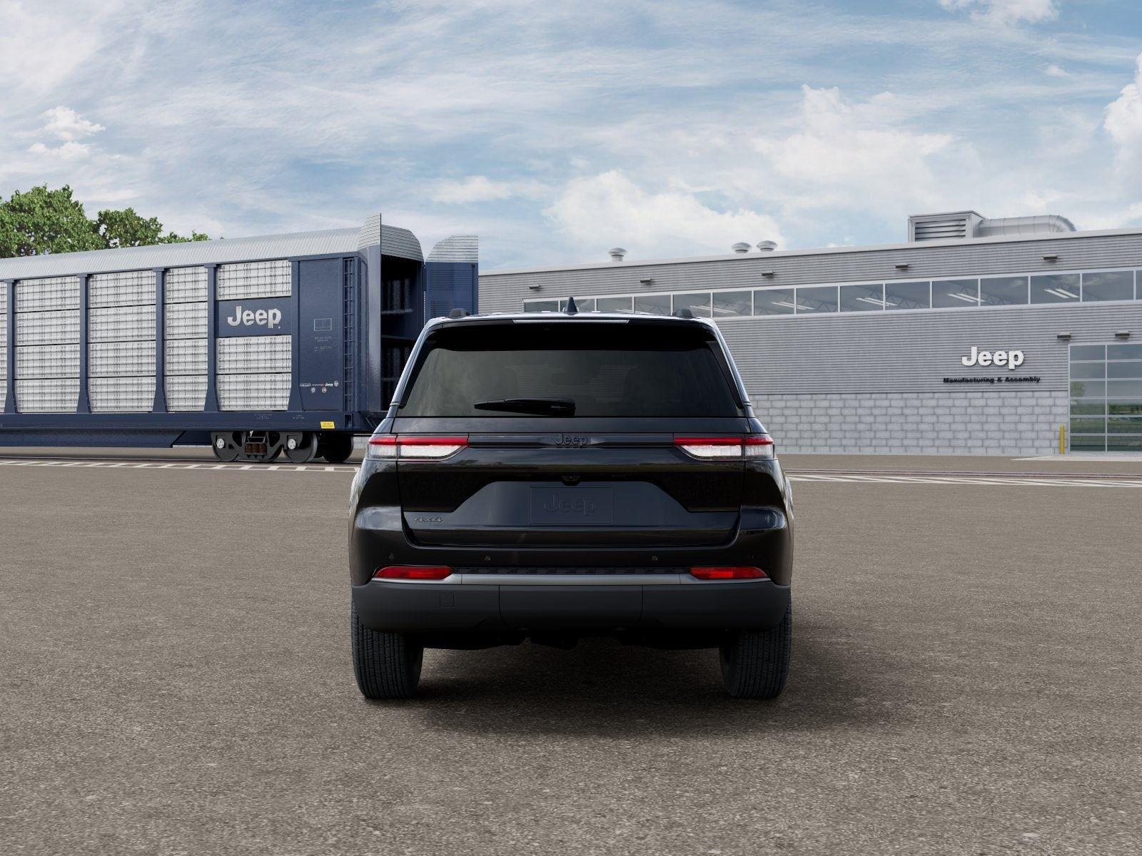 New 2026 Diamond Black Crystal Pearl-Coat Exterior Paint Jeep GRAND CHEROKEE LAREDO ALTITUDE image 85