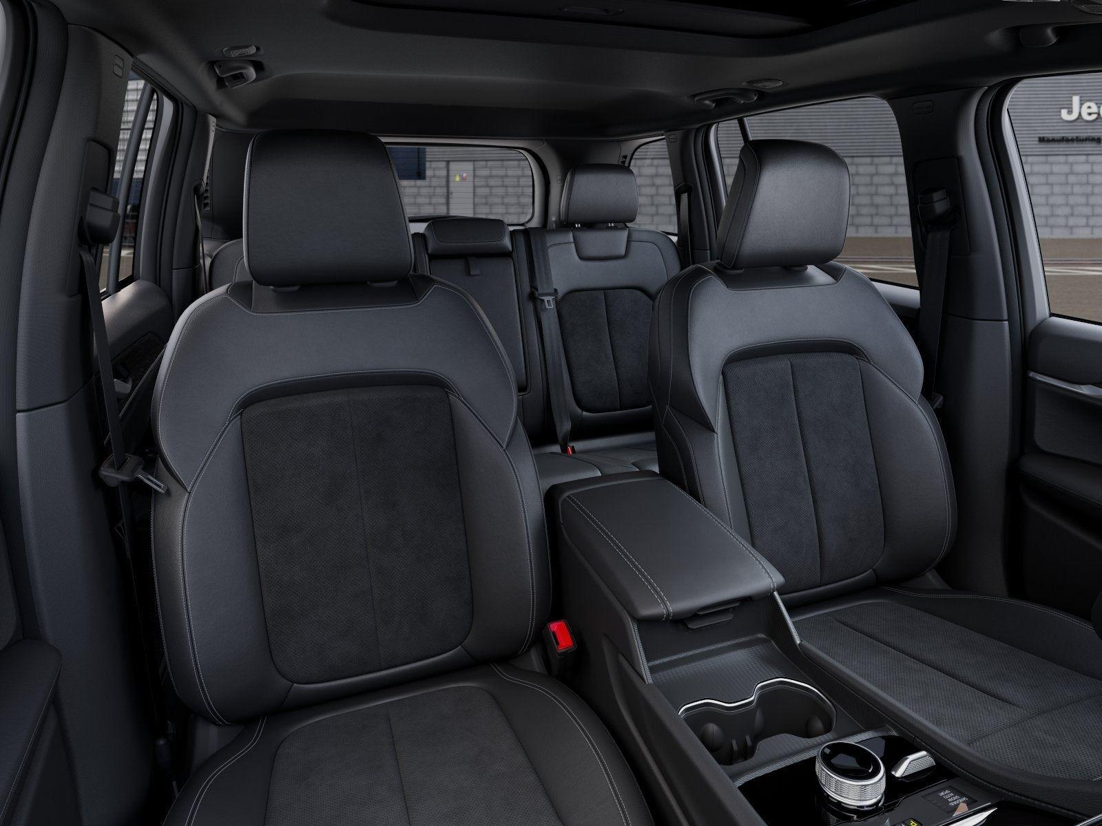 New 2026 Diamond Black Crystal Pearl-Coat Exterior Paint Jeep GRAND CHEROKEE LAREDO ALTITUDE image 94