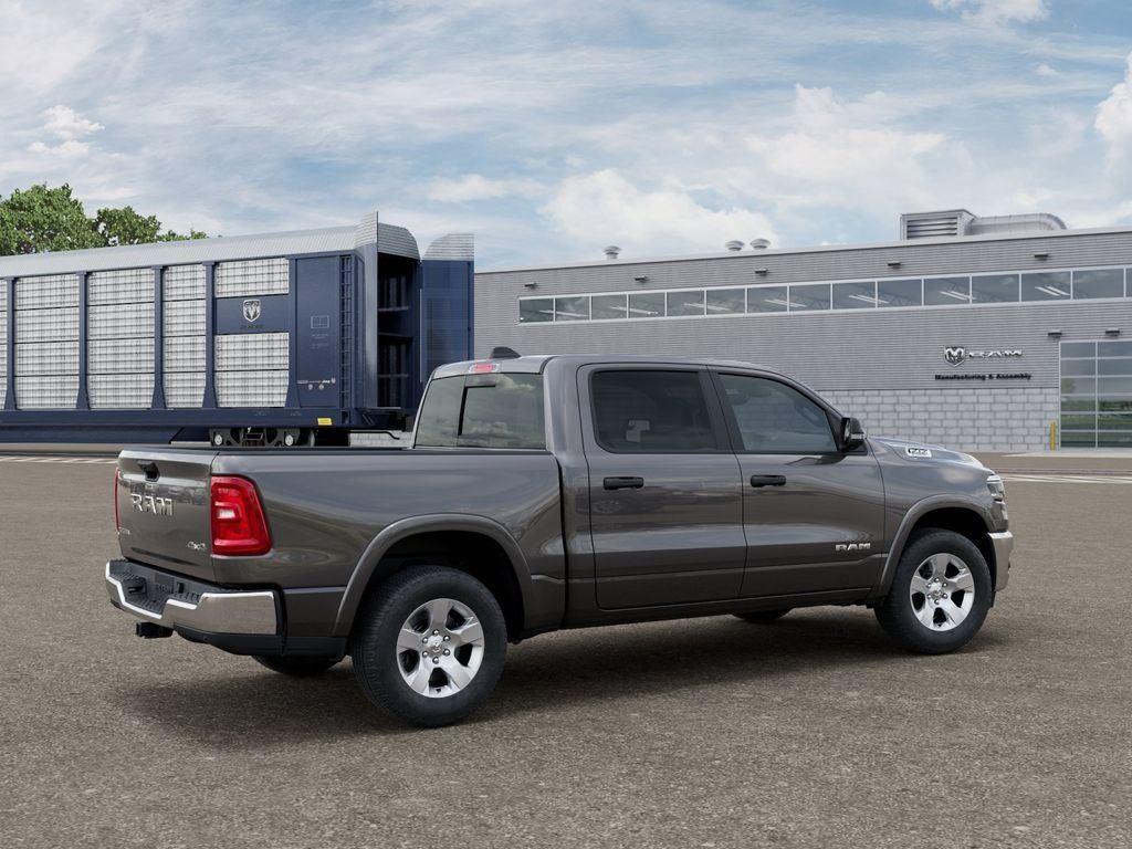 New 2026 Granite Crystal Metallic Clear-Coat Exterior Paint RAM RAM 1500 BIG HORN CREW CAB 4X4 image 4