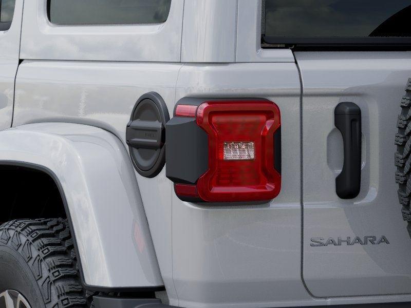 New 2026 Bright White Clear-Coat Exterior Paint Jeep WRANGLER 4-DOOR SAHARA image 87
