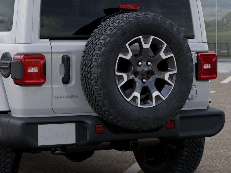 New 2026 Bright White Clear-Coat Exterior Paint Jeep WRANGLER 4-DOOR SAHARA image 91