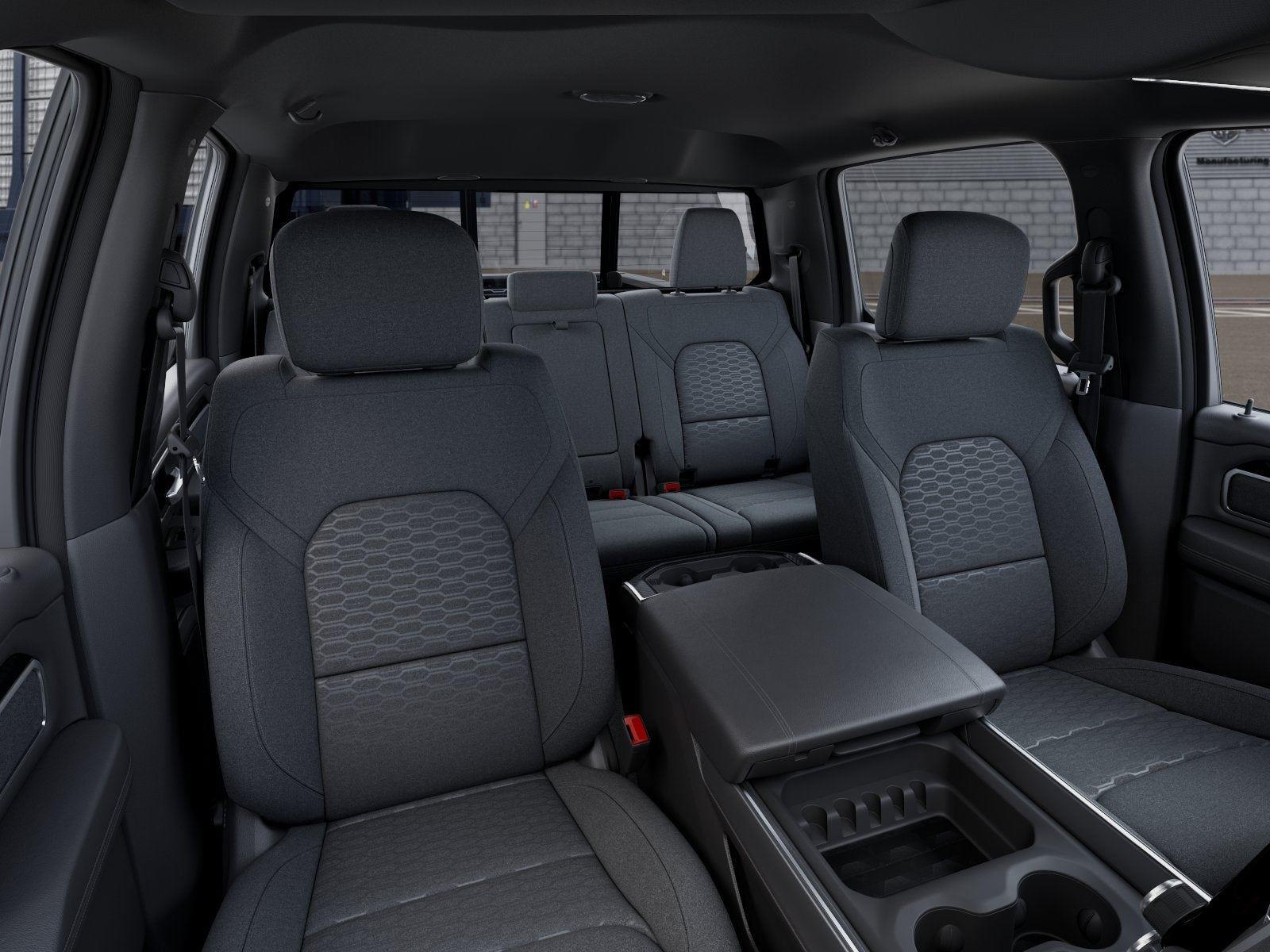New 2026 Diamond Black Crystal Pearl-Coat Exterior Paint RAM RAM 1500 BIG HORN CREW CAB 4X4 image 94