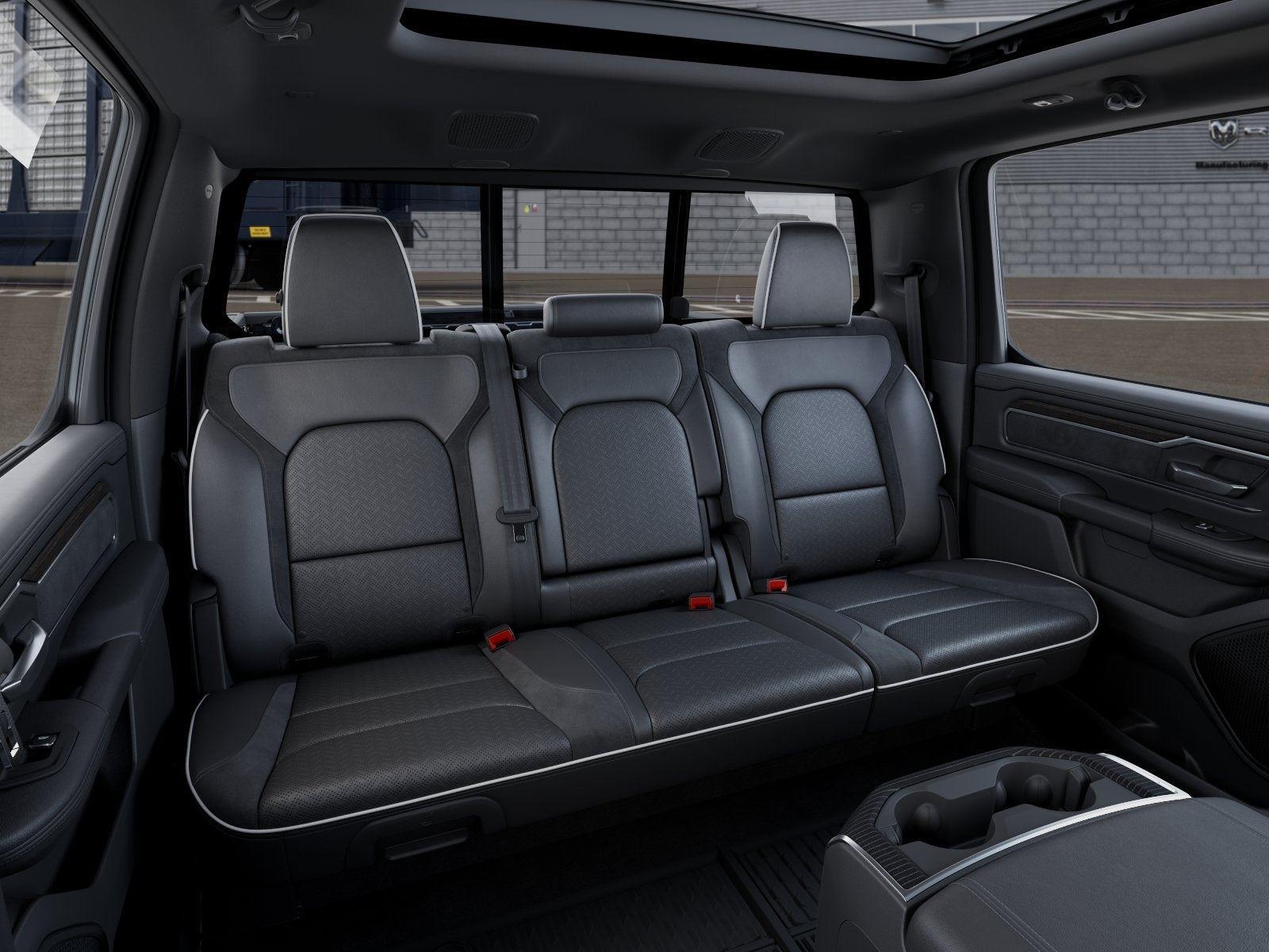 New 2026 Diamond Black Crystal Pearl-Coat Exterior Paint RAM RAM 1500 LARAMIE CREW CAB 4X4 image 93