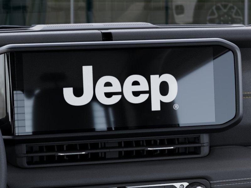 New 2026 Bright White Clear-Coat Exterior Paint Jeep WRANGLER 4-DOOR SAHARA image 96