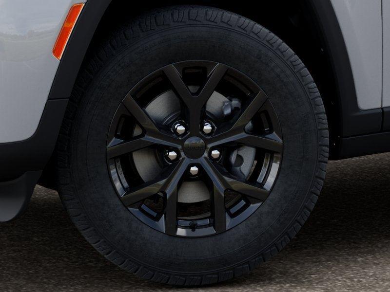 New 2026 Bright White Clear-Coat Exterior Paint Jeep GRAND CHEROKEE L LAREDO ALTITU image 86