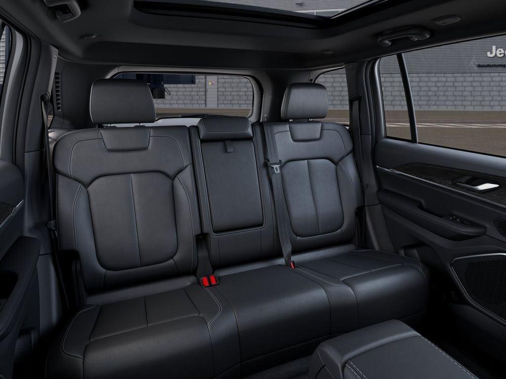 New 2026 Bright White Clear-Coat Exterior Paint Jeep GRAND CHEROKEE LIMITED 4X4 image 15